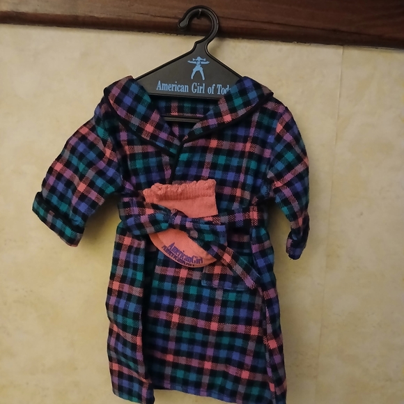 American Girl Vibrant Plaid Robe - Picture 2 of 3